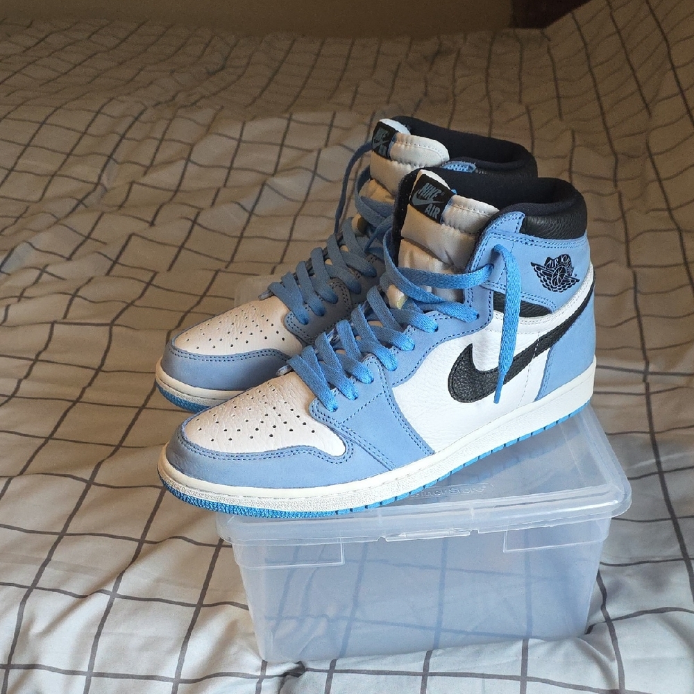 Jordan Sneakers Blue and White